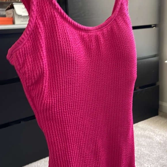 COPY - NWT Fuchsia One piece Bikini - Picture 4 of 4